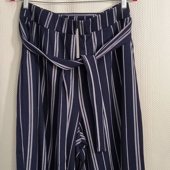 ❤️Northern Reflections Cropped Gaucho Pants NWT - Picture 3 of 5